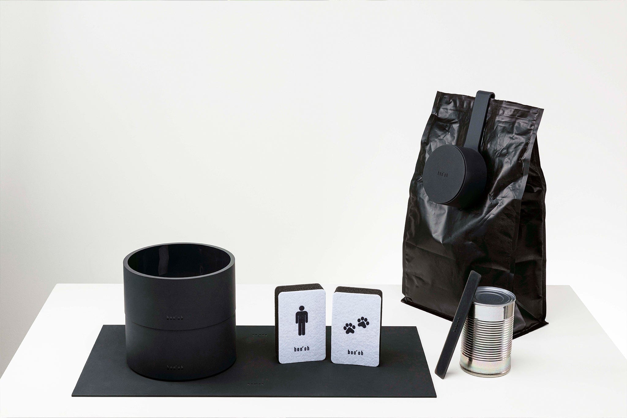 Boo Oh MOGO Feeding Kit in Dark Grey, a thoughtfully designed pet feeding set for calm daily routines and modern homes