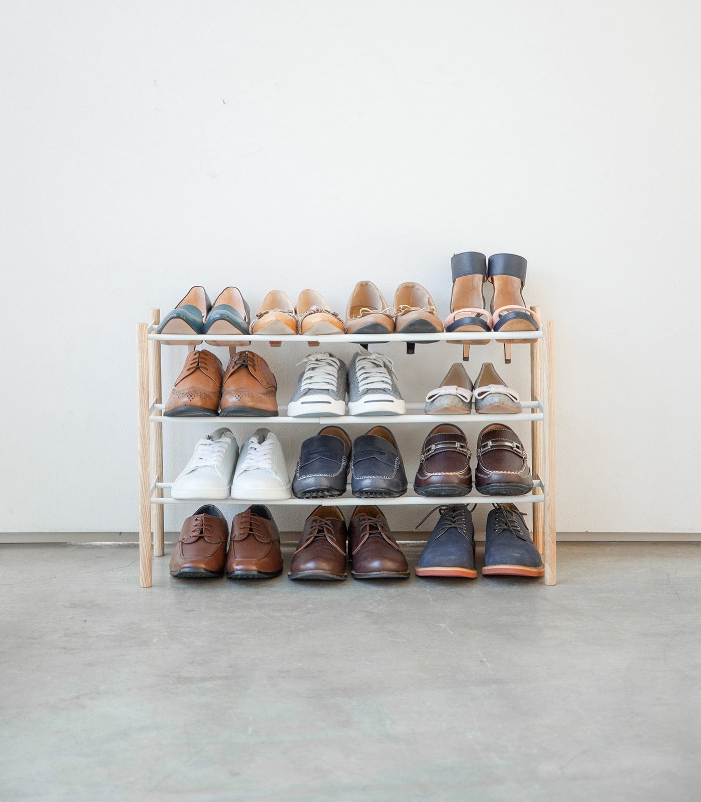 Expandable Shoe Rack (18" H)Β - Steel
