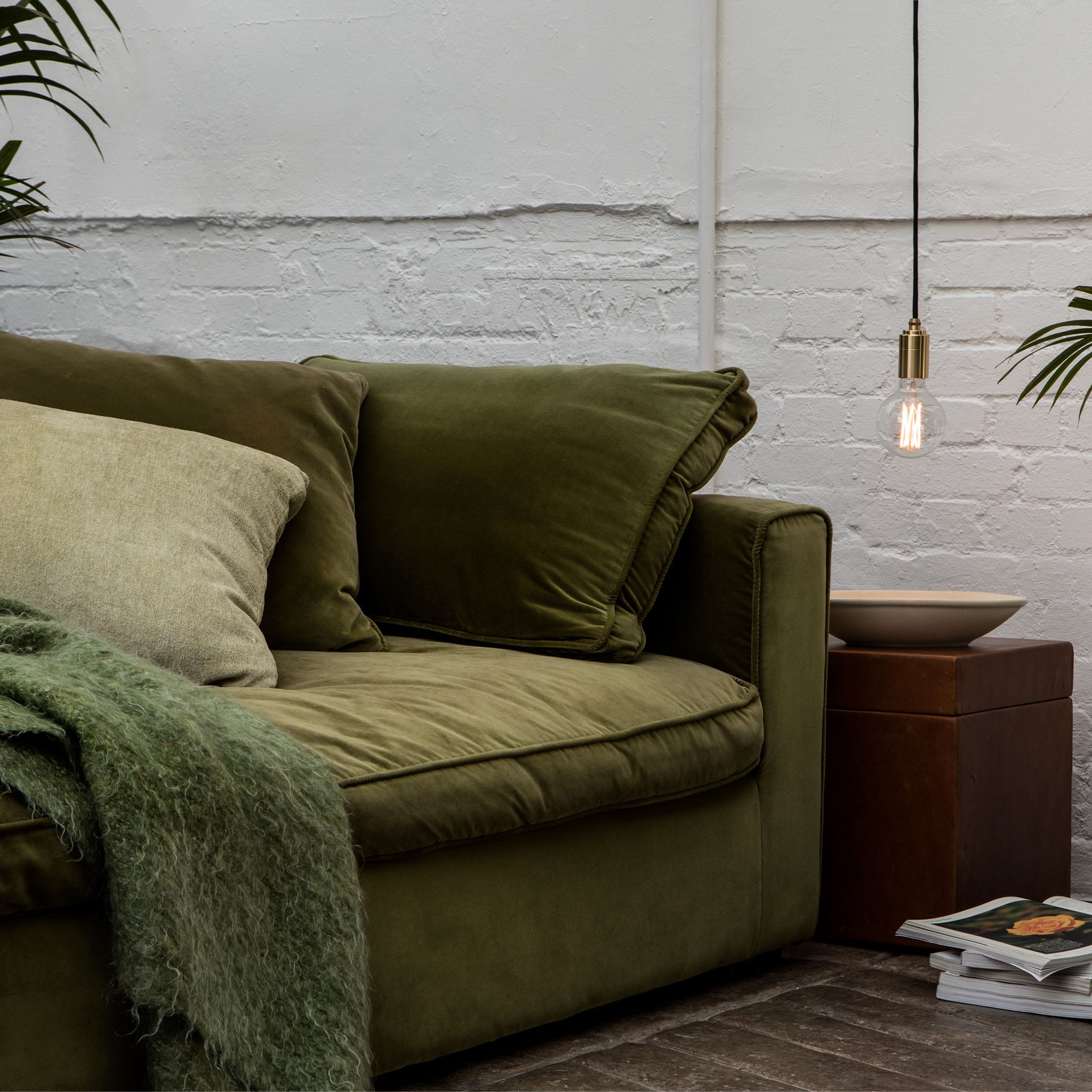 Elva E26 Non-Tinted LED Bulb