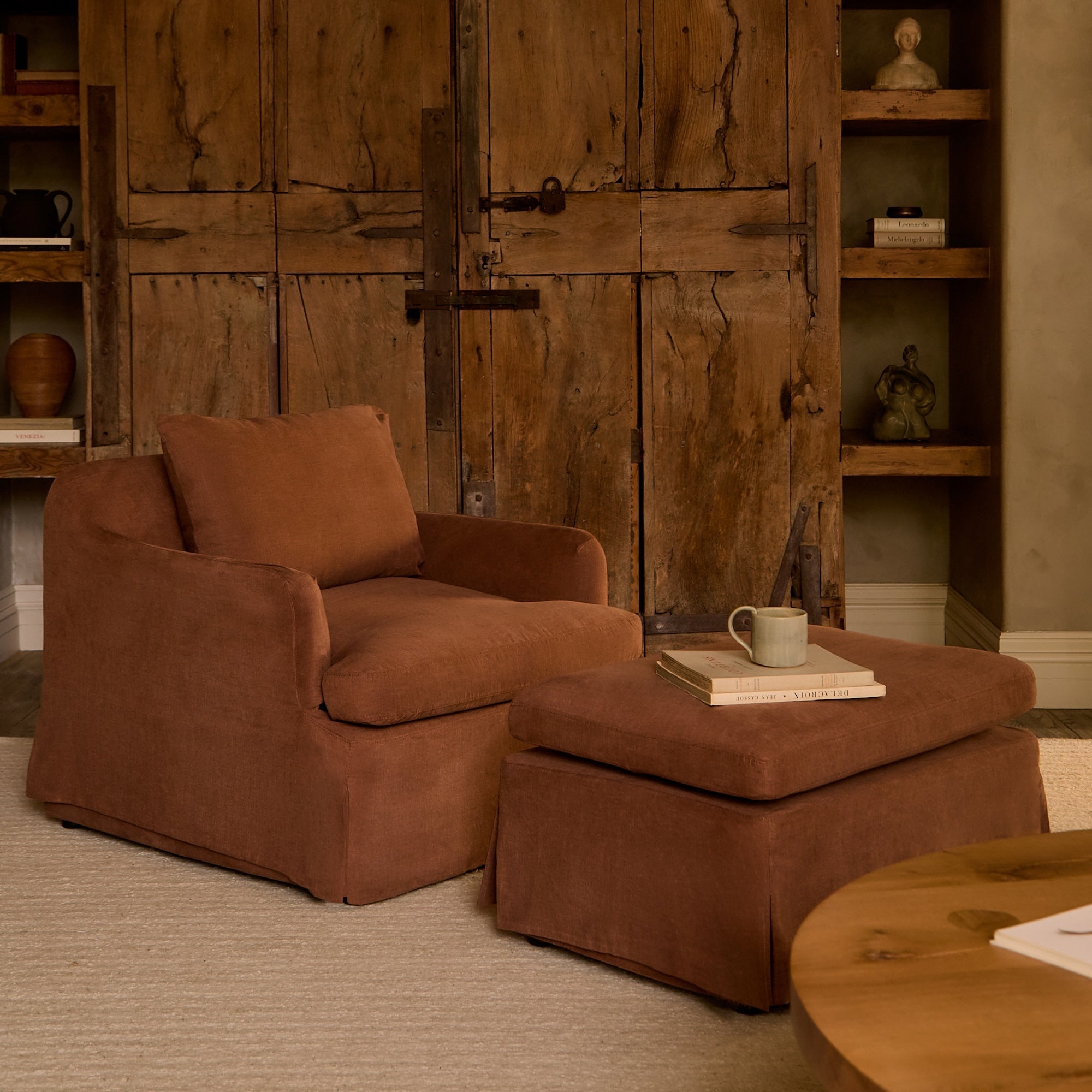Antwerp Ottoman by House of Leon — view 3