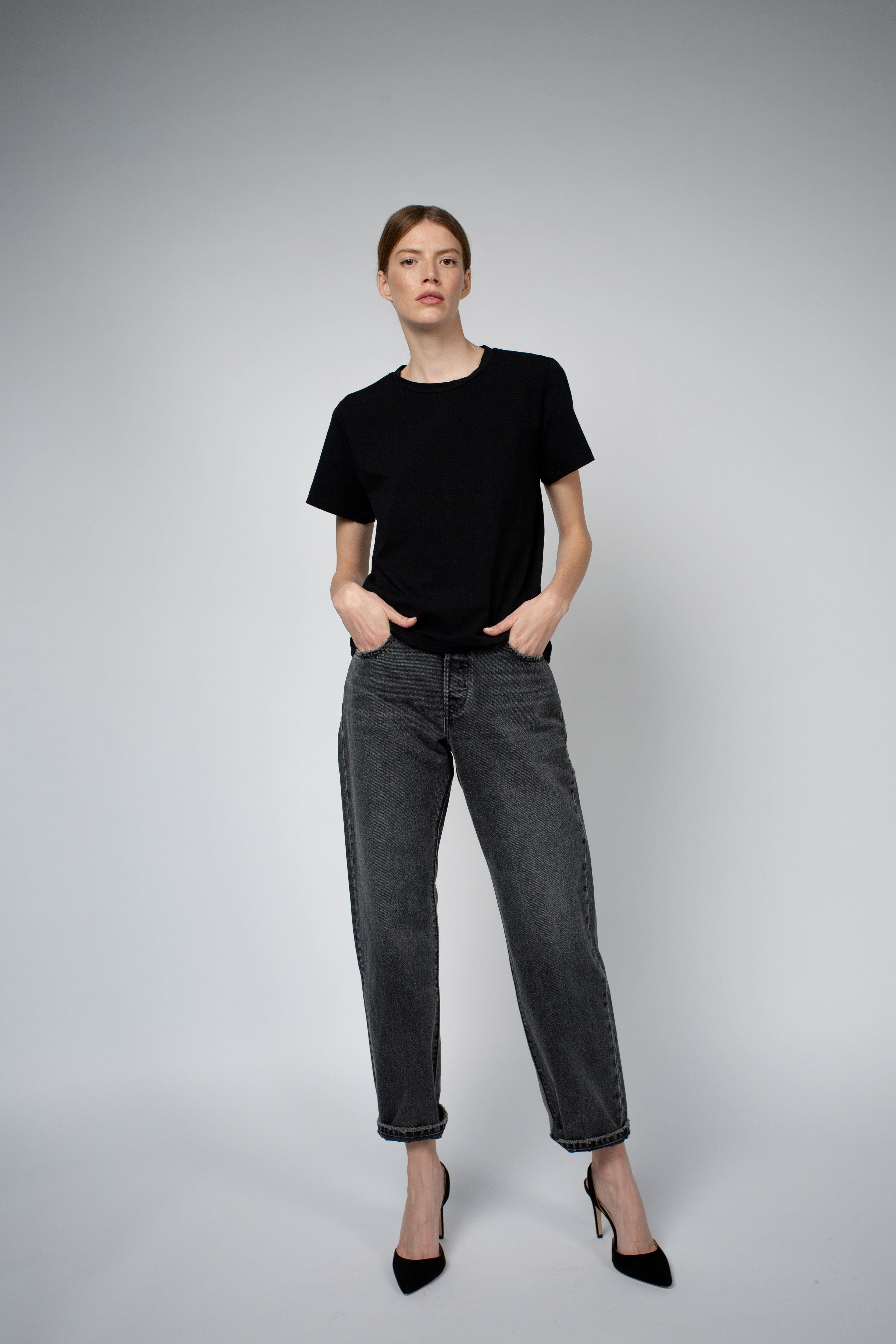 Adry Organic Cotton Crew Neck T-Shirt in black, front view — Santicler Japandi fashion