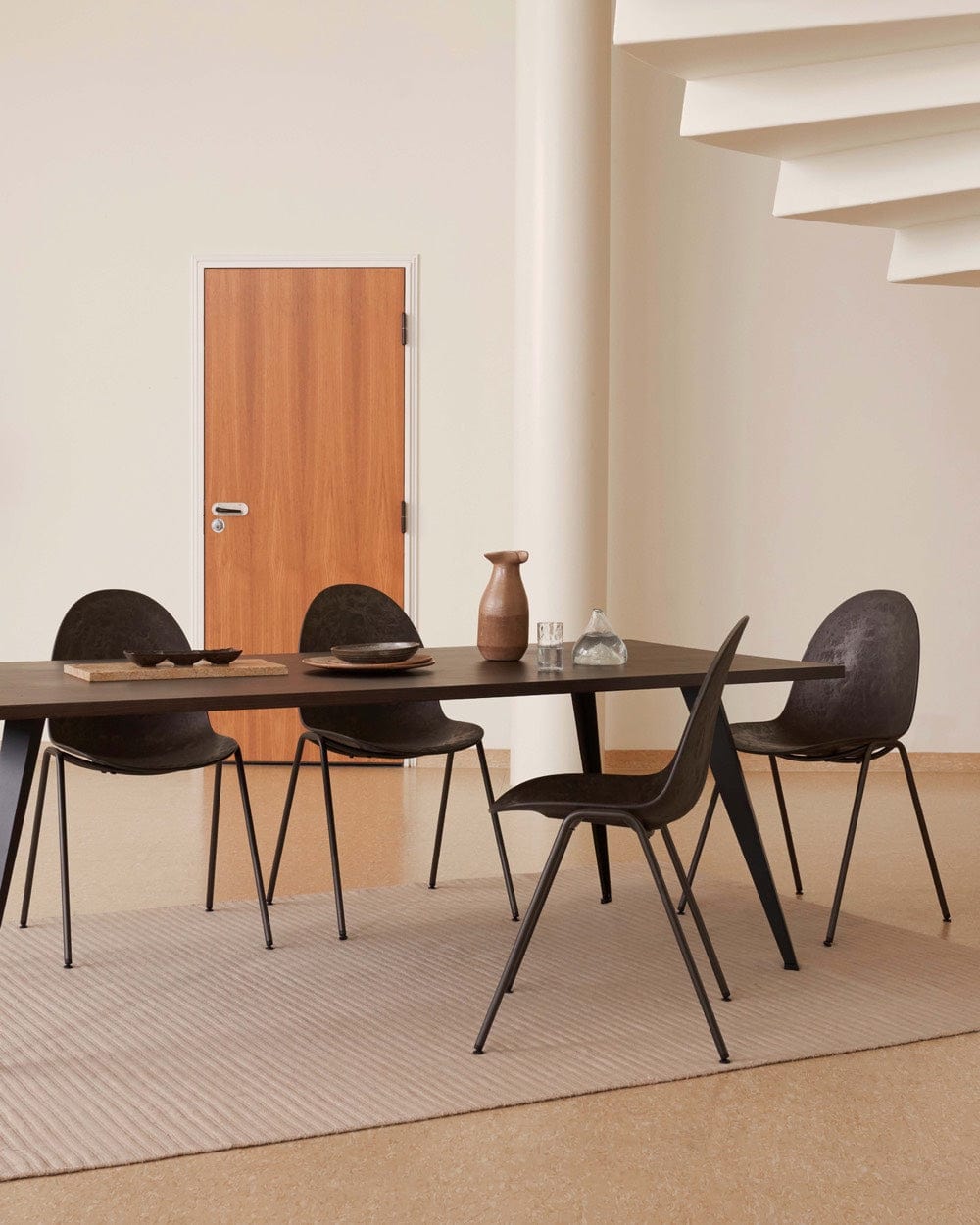 Mater Dining Table