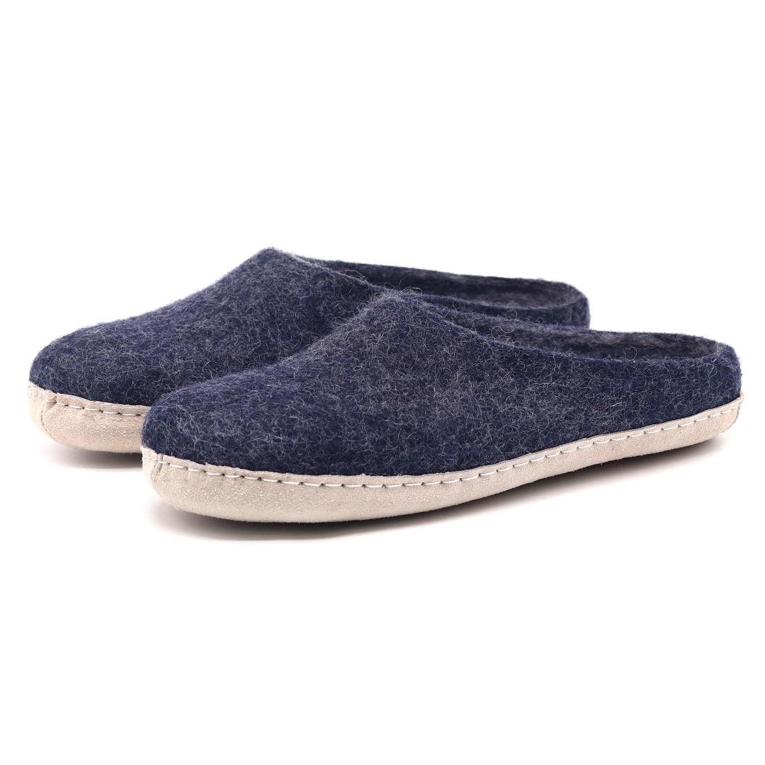 Pair of men's Astoria wool house slippers in Indigo