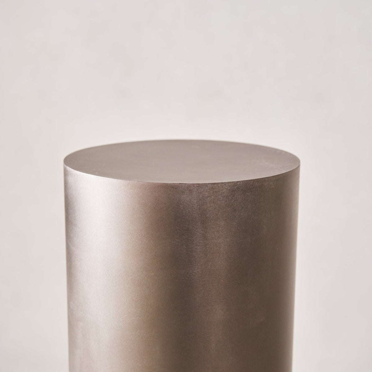 Milan Pedestal