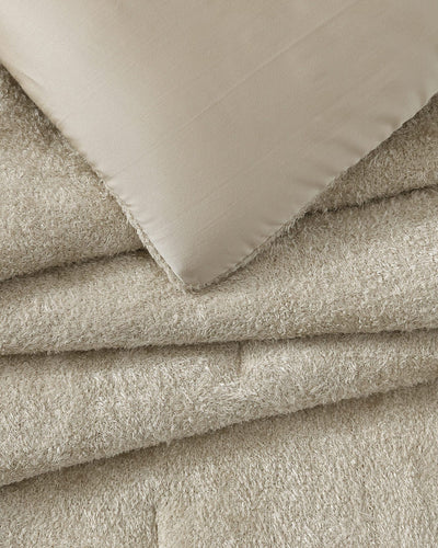 Cloud Silque Stitch Comforter