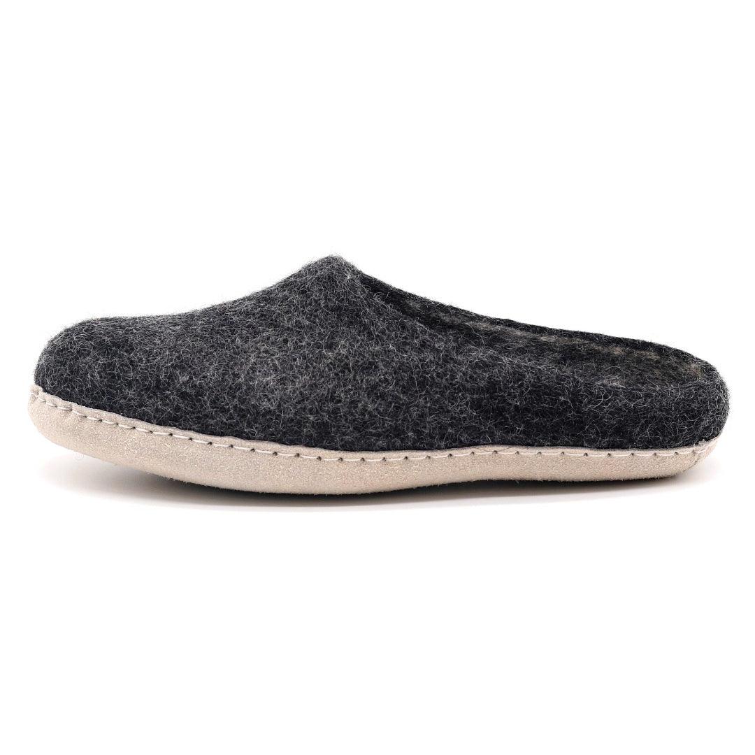 Women's Astoria wool house slipper in Charcoal, side view
