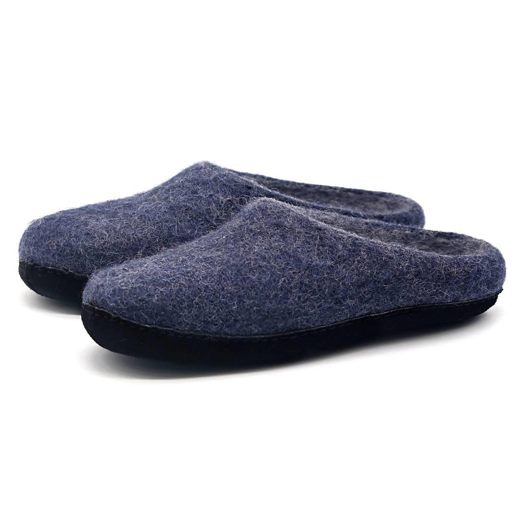 Pair of women's Astoria Noir wool house slippers in Indigo