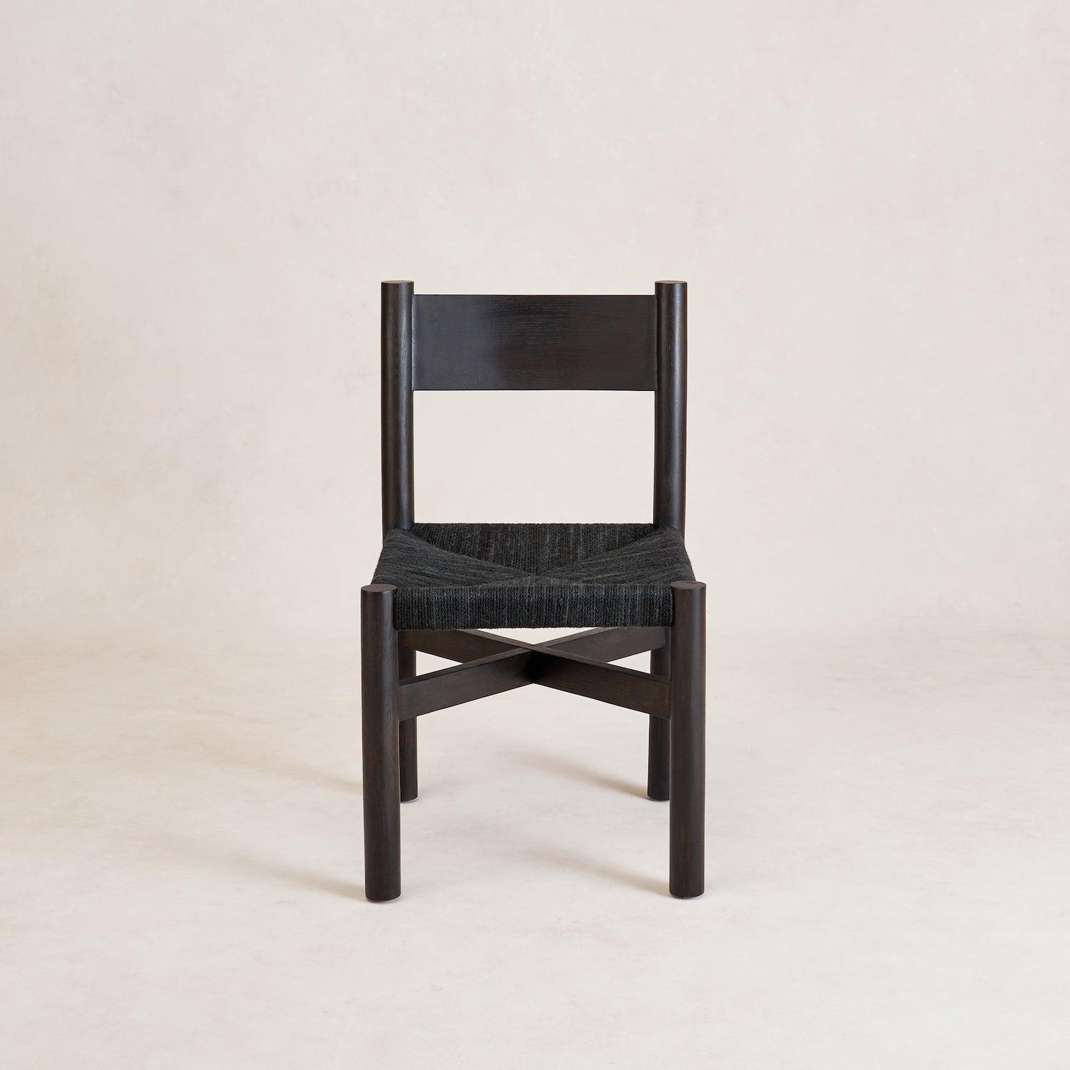 Nonna dining chair in black with woven jute seat